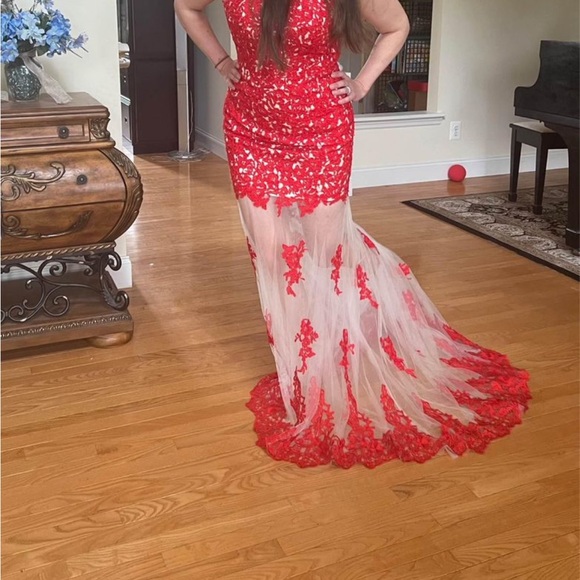 Red & white lace dress / formal unique long gown with train. Hebeos brand, size8 - Picture 5 of 6